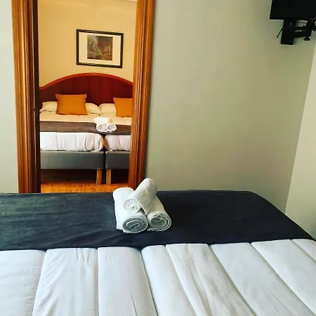 Hotel - Pena Santa 2*