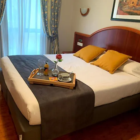 - Pena Santa 2* Benia De Onis