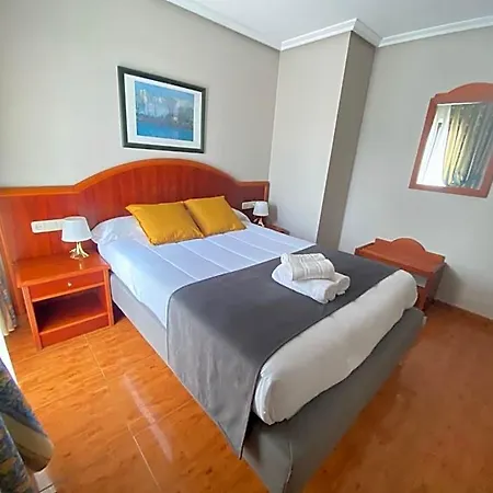 - Pena Santa Hotel 2*