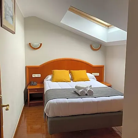 - Pena Santa Hotel Benia De Onis