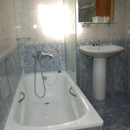 Hotel - Pena Santa