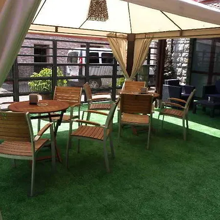 - Pena Santa Hotel 2*
