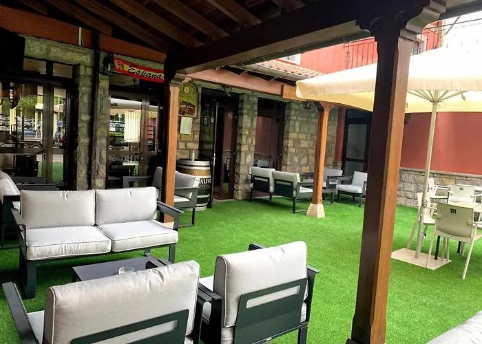 - Peña Santa Hotel 2*