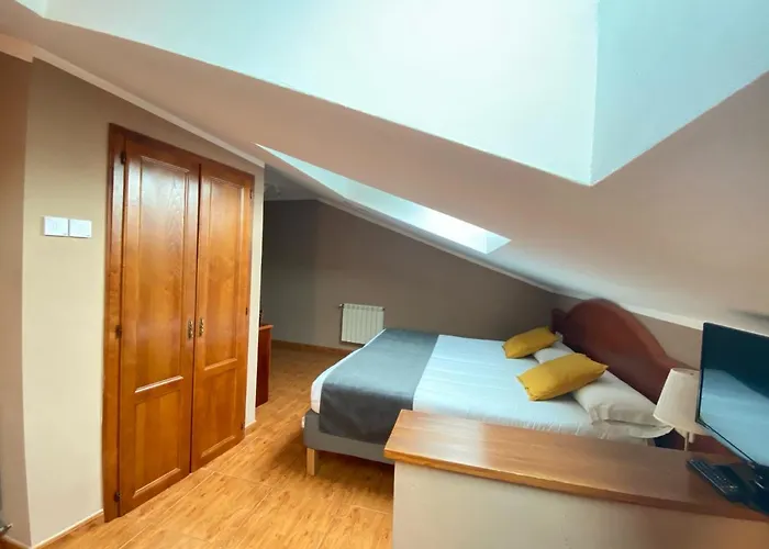 - Pena Santa Benia De Onis